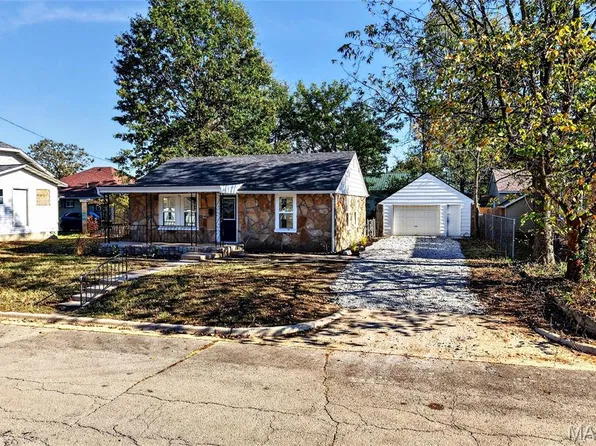 370 Oak St, Lebanon, MO 65536