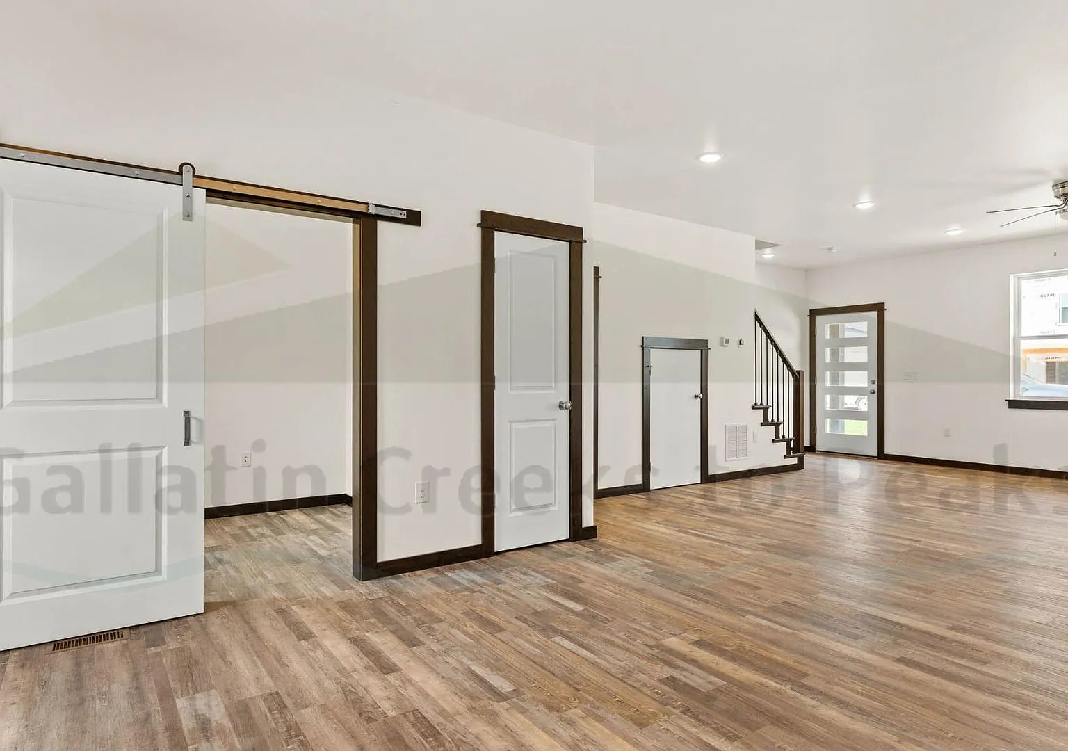 878 Rookery Lane — Photo 3