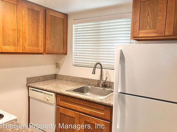 4th image of 2212 V St APT 1