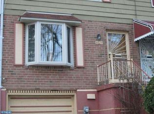 8025 Lindbergh Blvd, Philadelphia, PA
