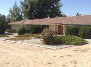 19666 Tomahawk Rd, Apple Valley, CA 92307