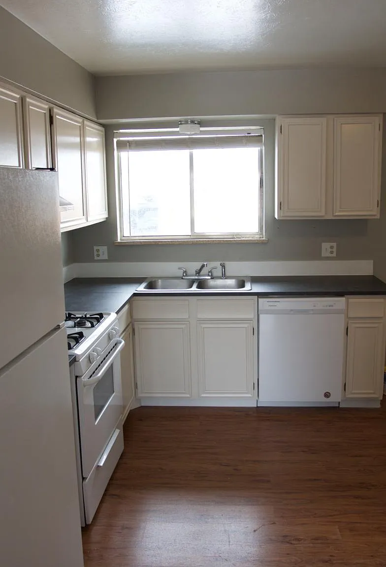4 bed, 1800 sqft, $2,750 — Photo 3