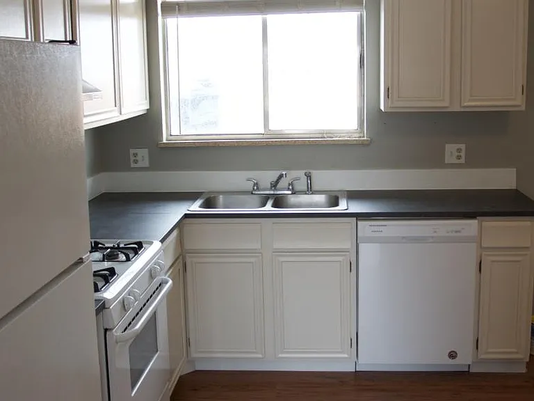 16275 W 13th Ave — Photo 3