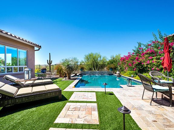 03- Backyard Oasis