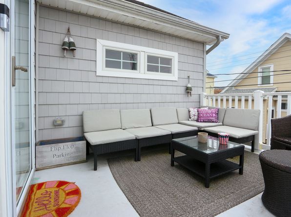 20 N Swarthmore Ave #B