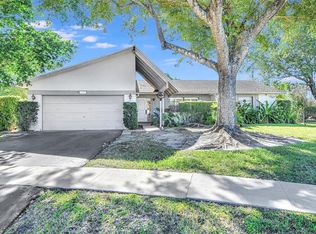 21512 Woodchuck Ln, Boca Raton, FL 33428