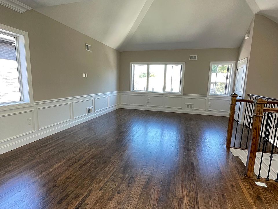 1st image of 62 Ebony St #2
