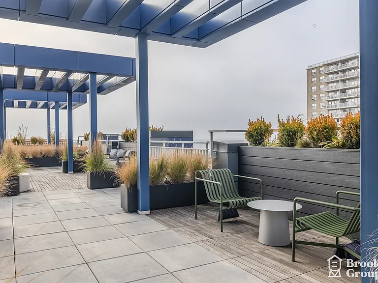 101-19 Rockaway Beach Blvd #3R — Photo 16