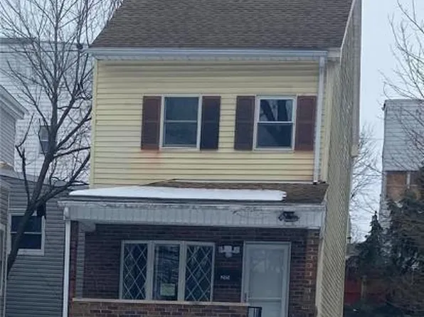 215 E Cherry St, Shenandoah, PA 17976