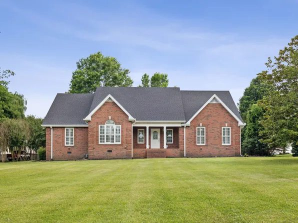 405 Thoroughbred Ln, Hartsville, TN 37074