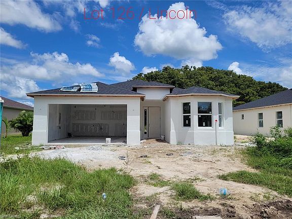 2nd image of 1371 Lincoln Ct