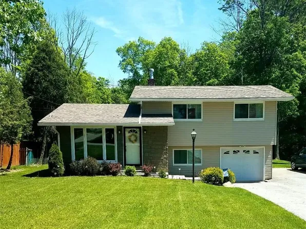 10060 Delemonte Blvd, Streetsboro, OH 44241