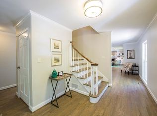 1230 Westridge Rd, Greensboro, NC 27410