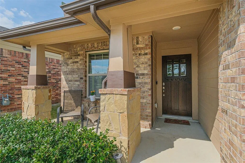 3 bed, 2.0 bath, 1518 sqft, $2,500 — Photo 4