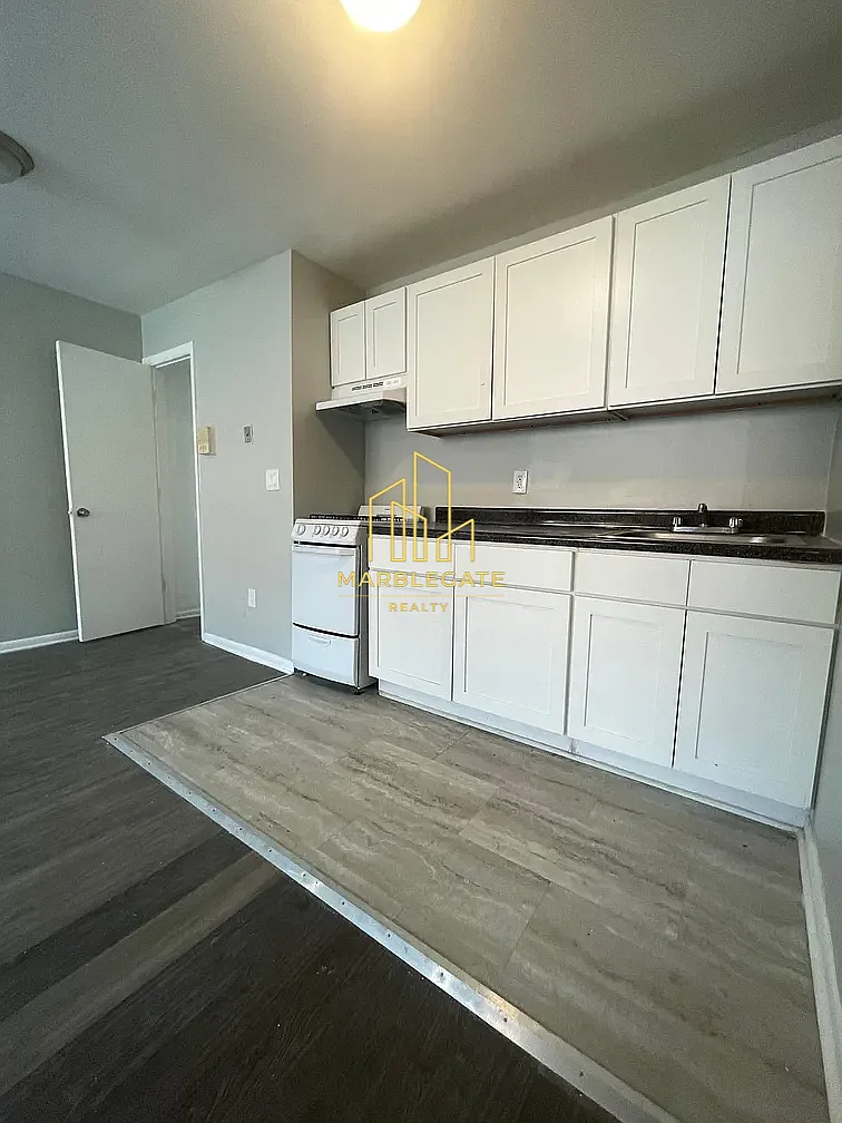 Building Photo - 404 Stuyvesant Ave #33