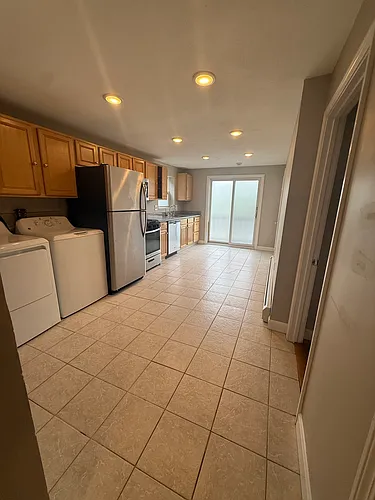 295 Shirley St #1 Photo 1