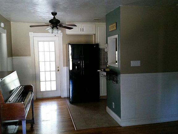 4th image of 3409 Prock Dr