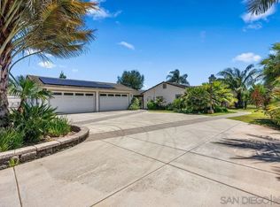 411 Leclair Ln, Escondido, CA 92026