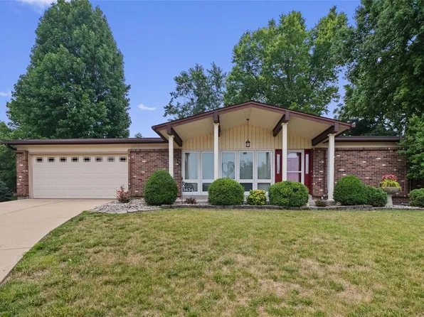 3634 Harmann Estates Ct, Bridgeton, MO 63044