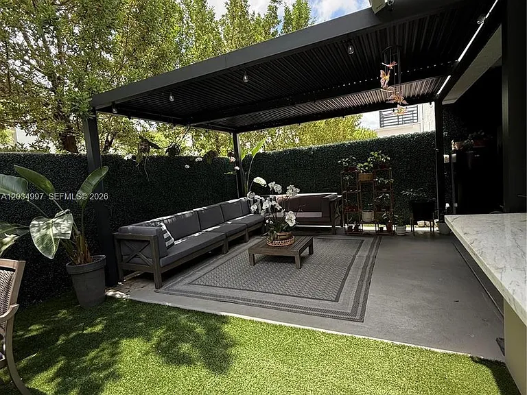 21251 NE 3rd Ct — Photo 29