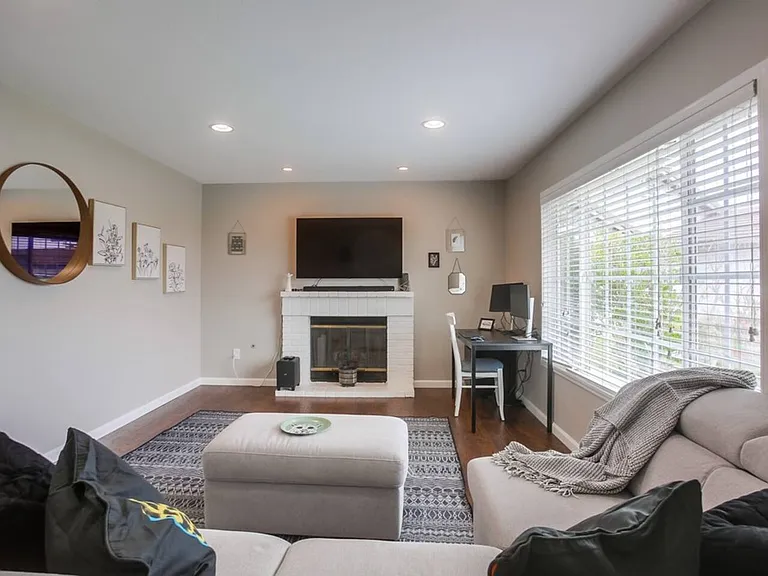 10584 Bandell Ct — Photo 7