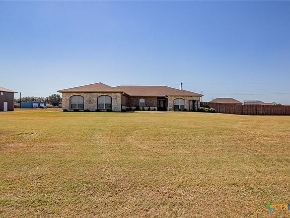 3rd image of 343 Chaparral Dr