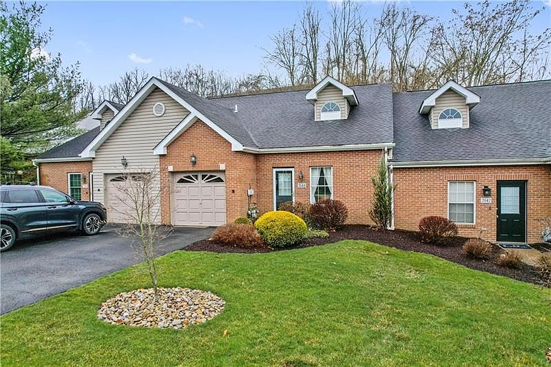 7044 Clubview Dr, Bridgeville, PA 15017 Zillow