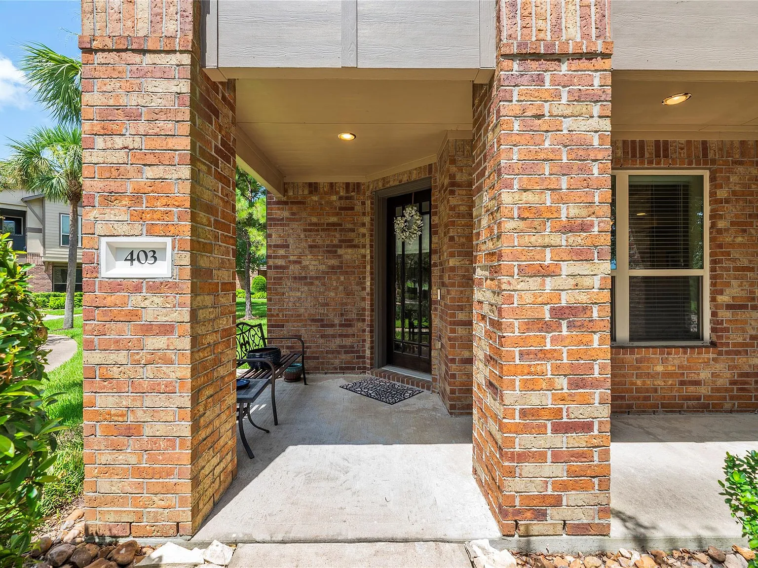 4 bed, 3.5 bath, 3354 sqft, $3,200 — Photo 4