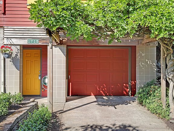 2nd image of 1715 NW 25th Ave