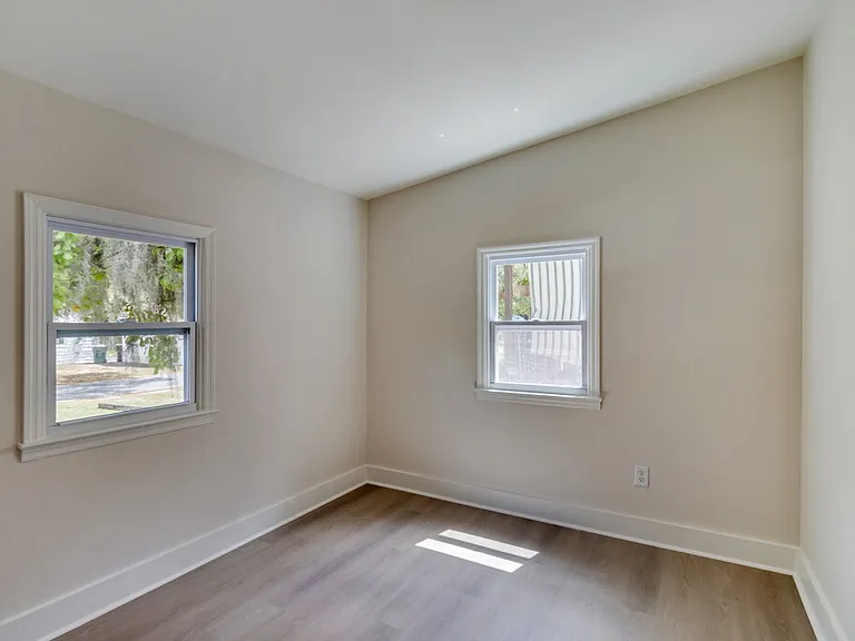 125 Hibiscus Ave — Photo 10