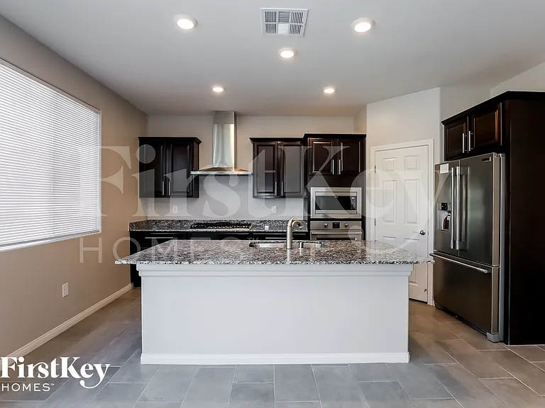 4218 Klarissa Ave — Photo 5
