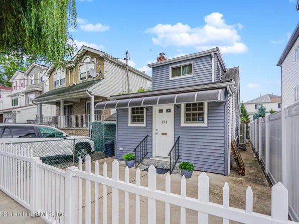 294 Oldfield St, Staten Island, NY 10306