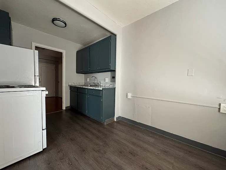 7-407 May St #407D — Photo 6