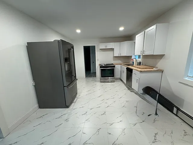 2 bed, 1814 sqft, $4,500 — Photo 2
