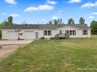 6406 Palmer Rd, Belding, MI 48809