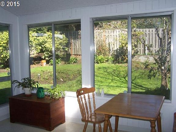 3rd image of 12320 NE 13th Ave