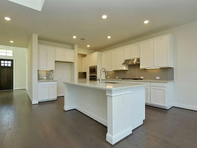 2401 Centennial Loop — Photo 10