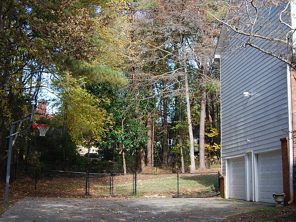 2 car drive under garage