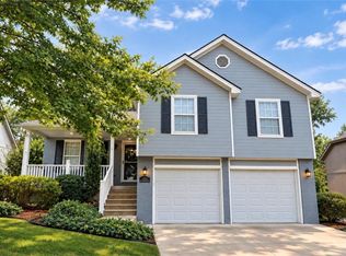 1154 SW Santa Fe Dr, Lees Summit, MO 64081