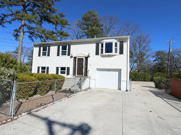 900 Hunter Blvd, Browns Mills, NJ 08015