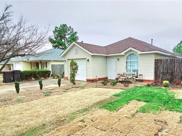898 Tamarack St, Springdale, AR 72764