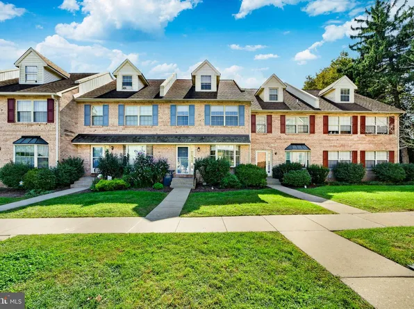 104 Susan Constant Ct #4, East Norriton, PA 19401