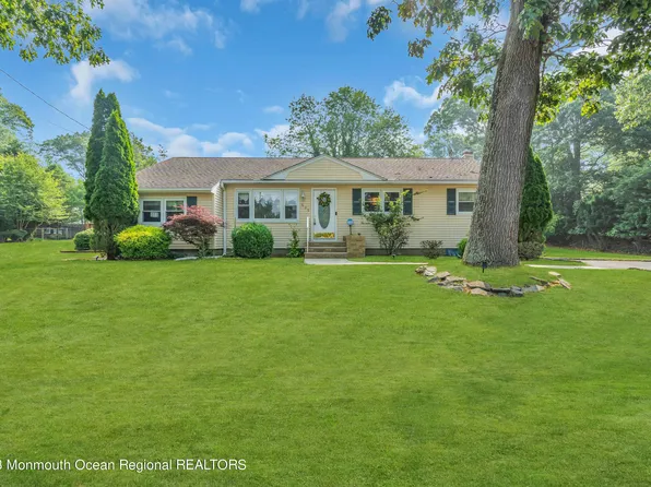 235 Delaware Avenue, Oakhurst, NJ 07755