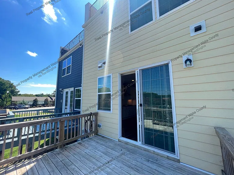 445 Rally Point Pl — Photo 27