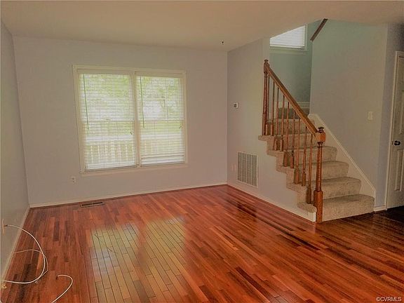 5th image of 1709 Pine Edge Ln