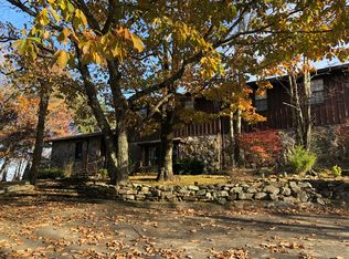 44 Raven Rock Rd, Pikeville, TN 37367