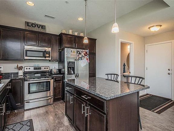 3rd image of 3508 SE Meadow Dr