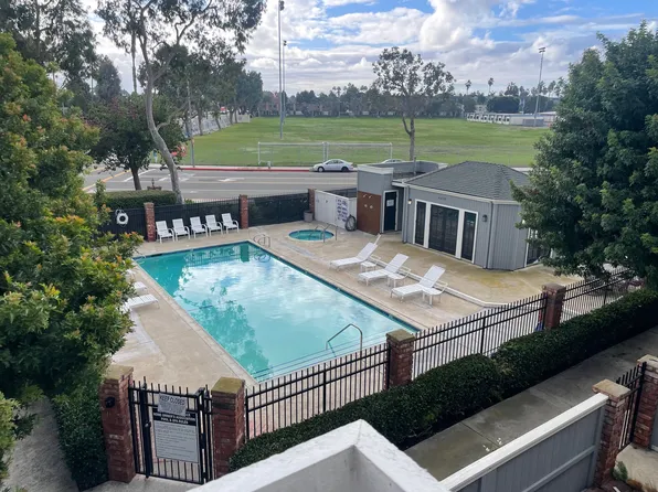 4478 Shorebird Dr #10, Huntington Beach, CA 92649