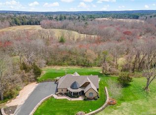 371 N Canterbury Rd, Canterbury, CT 06331