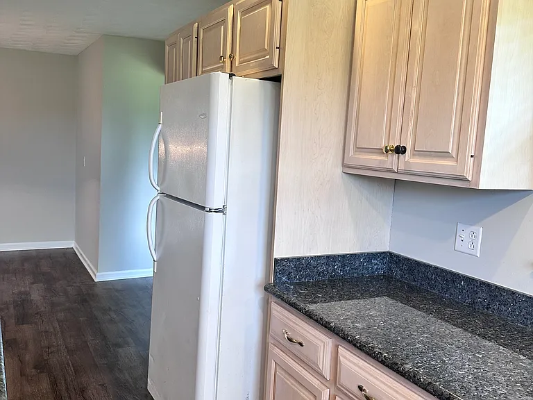 1041 N US Highway 421 — Photo 19
